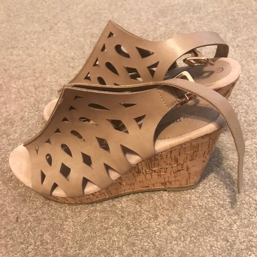Taupe wedges